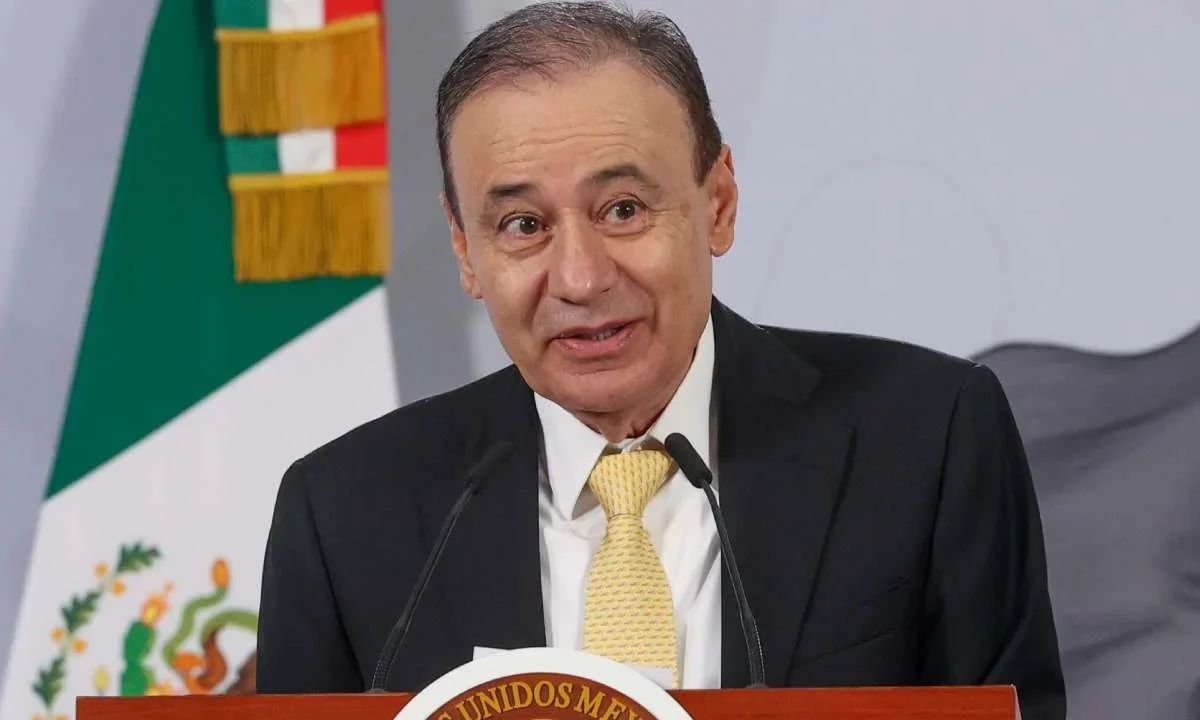 El gobernador de Sonora, Alfonso Durazo, pide a morenistas cuidar alianza con PT y PVEM.