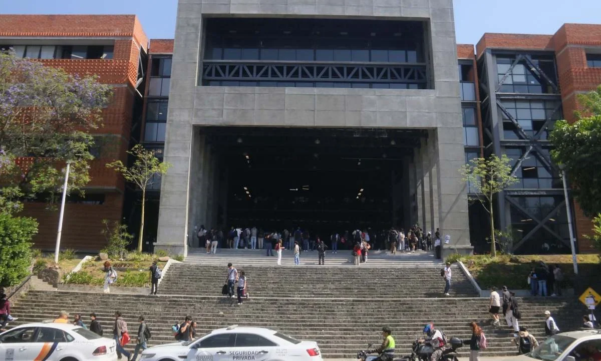 Alumnas y trabajadoras de la Universidad Autónoma del Estado de Morelos (UAEM) han denunciado violencia dentro de la institución.