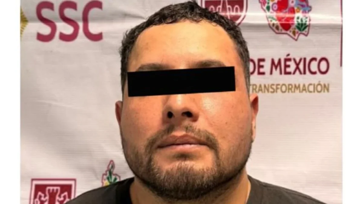 Elementos de la SSC detuvieron a Erick ‘N’, alias ‘La Besucona’ tras una persecución en Coyoacán; le aseguraron droga y cartuchos útiles.