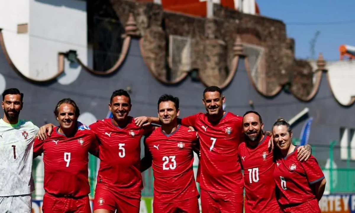 Leyendas del futbol portugués como Rui Patrício y Nuno Gomes convivieron con aficionados en Tepito durante una “cascarita” en el Deportivo Maracaná.