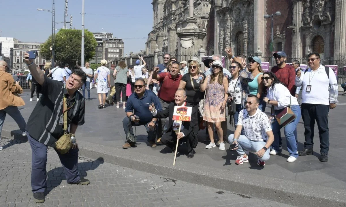 Ante la llegada de turistas nacionales y extranjeros en Semana Santa, las autoridades de CDMX señalaron que buscan posicionar a la capital como un destino vivo y dinámico.