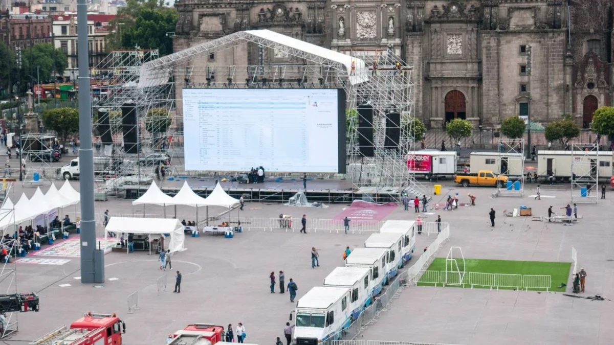 Brugada, anunció la instalación de una pantalla gigante, de 25 por 14 metros, con la transmisión en vivo del partido México vs Portugal.