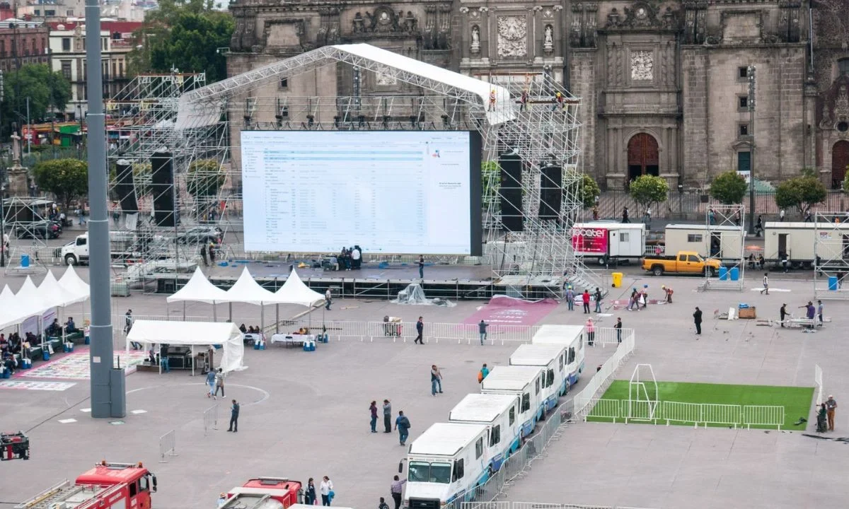 Brugada, anunció la instalación de una pantalla gigante, de 25 por 14 metros, con la transmisión en vivo del partido México vs Portugal.