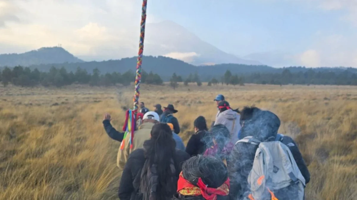 Comunidades asentadas en las faldas del volcán Popocatépetl mantienen viva una tradición emblemática, celebran cumpleaños de 'Don Goyo'.