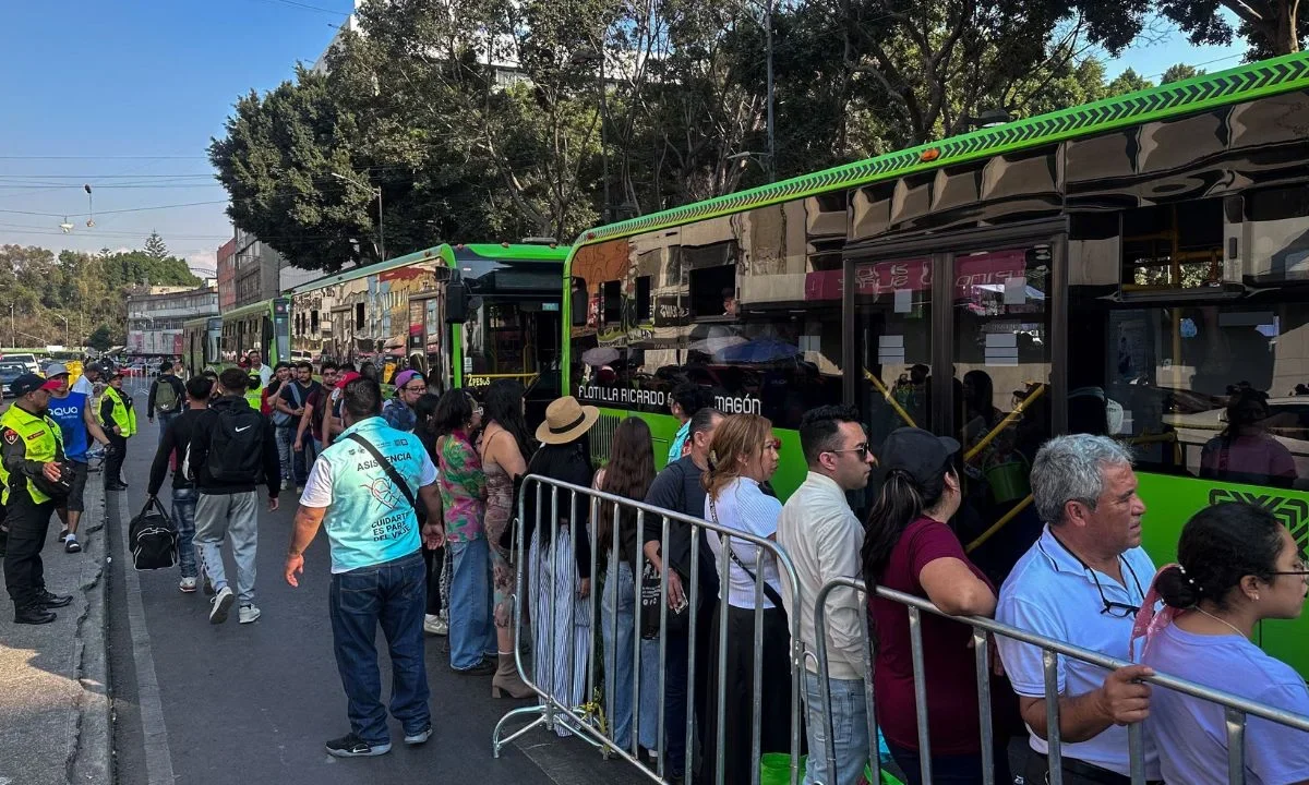 Cierre de estaciones en Línea 2 toma por 'sorpresa' a usuarios del Metro