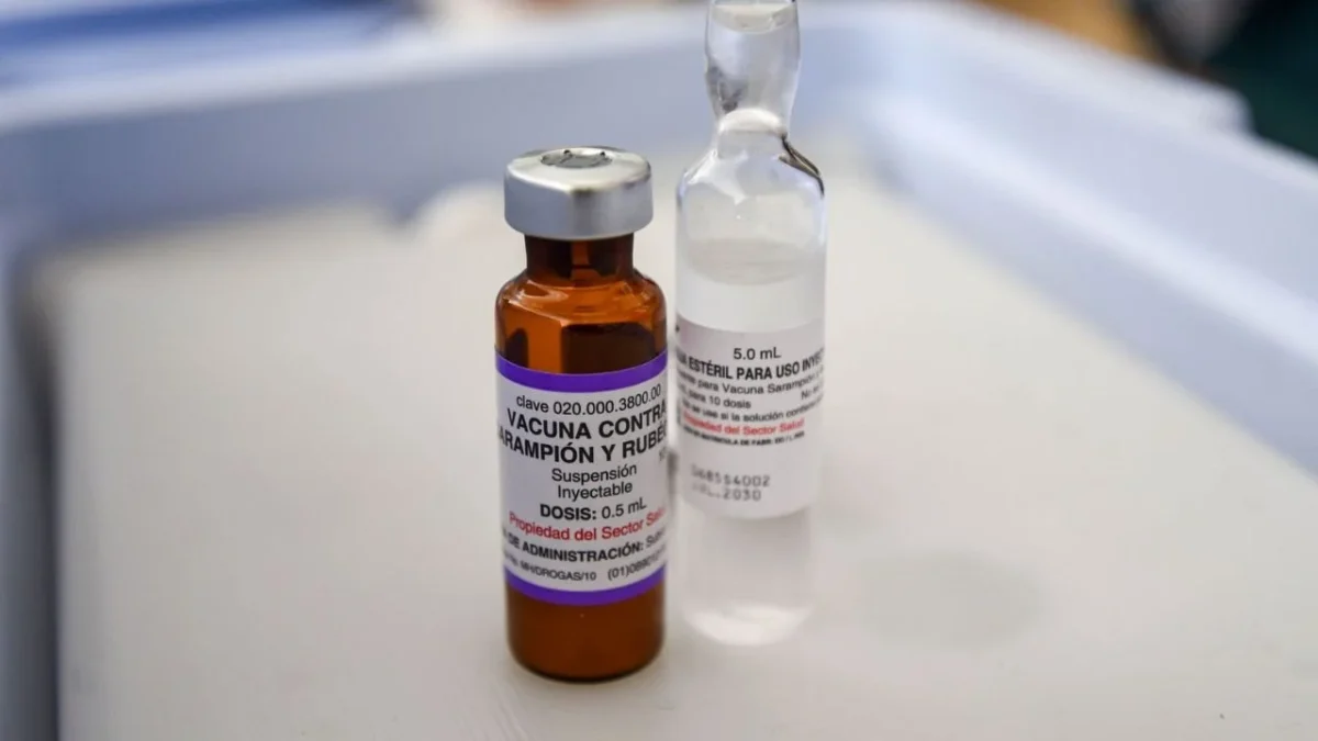 La Cofepris emitió tres alertas sanitarias, dos por robo de medicamentos y vacunas, así como la venta ilegal de trikafta.