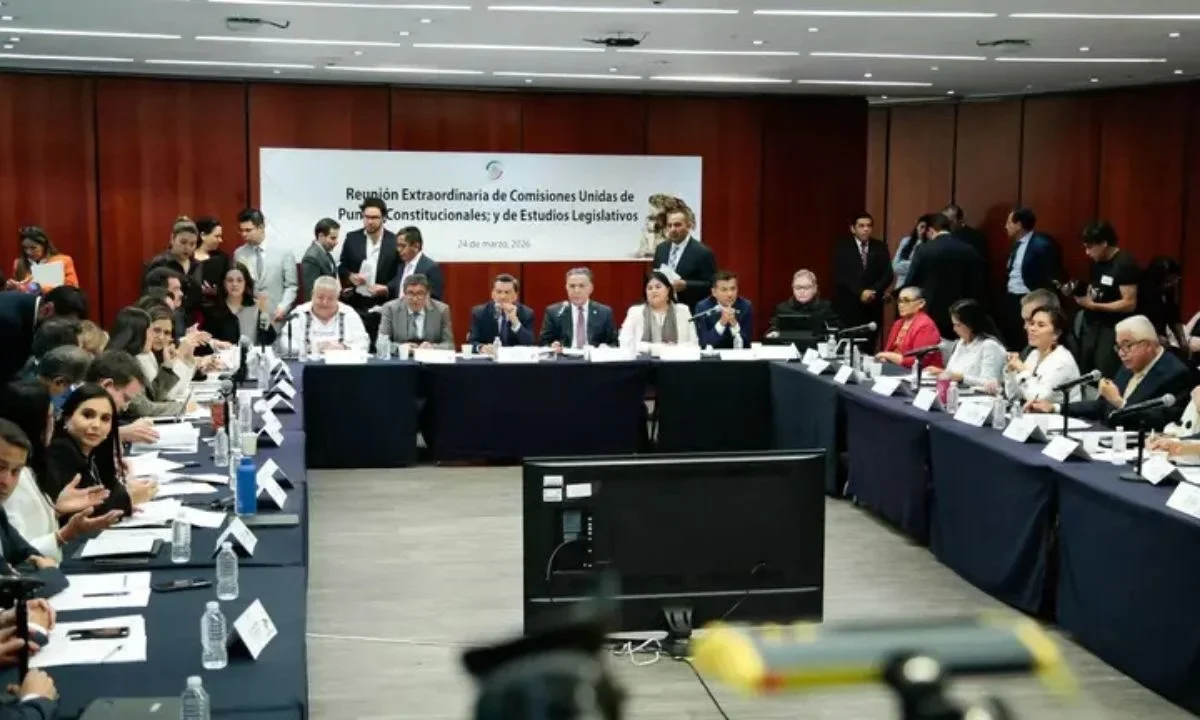 Comisión de Reforma Político Electoral alista el dictamen del Plan B con el fin de que el 8 de abril se pueda votar en San Lázaro.