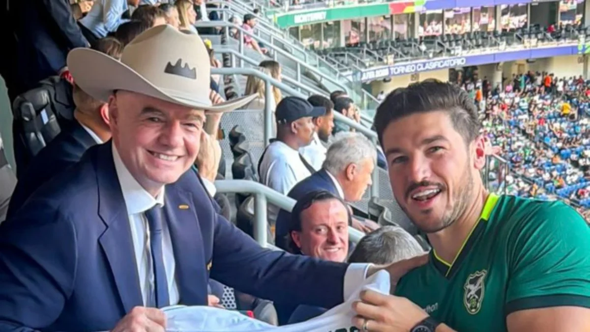 Samuel García y Gianni Infantino estuvieron presente en el duelo de repechaje entre Bolivia y Surinam en Monterrey, Nuevo León.