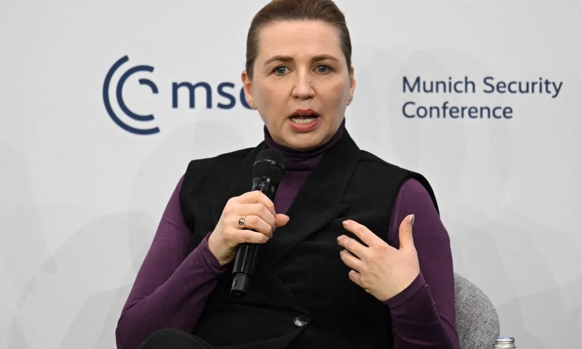 La primera ministra Mette Frederiksen anunció elecciones parlamentarias anticipadas en Dinamarca, convocando a los votantes a acudir a las urnas el 24 de marzo