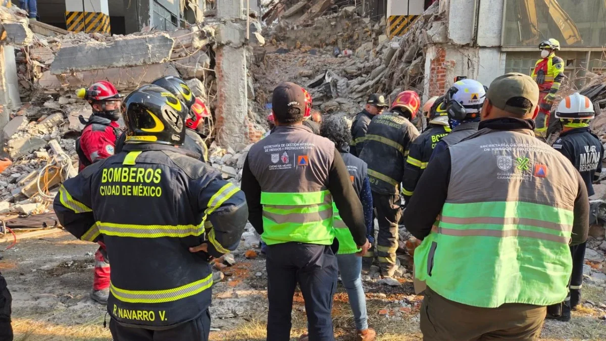 Concluyen labores de búsqueda en San Antonio Abad, colapso deja 3 muertos