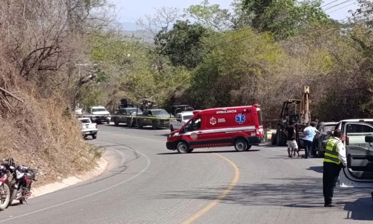 Demolición de un puente en Puerto Vallarta, Jalisco, provoca un fallecimiento.