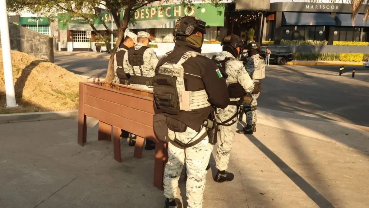 La detención de El Medrano se efectuó en la junta auxiliar de San Lucas Atoyatenco, donde además capturaron a otros cinco sujetos.