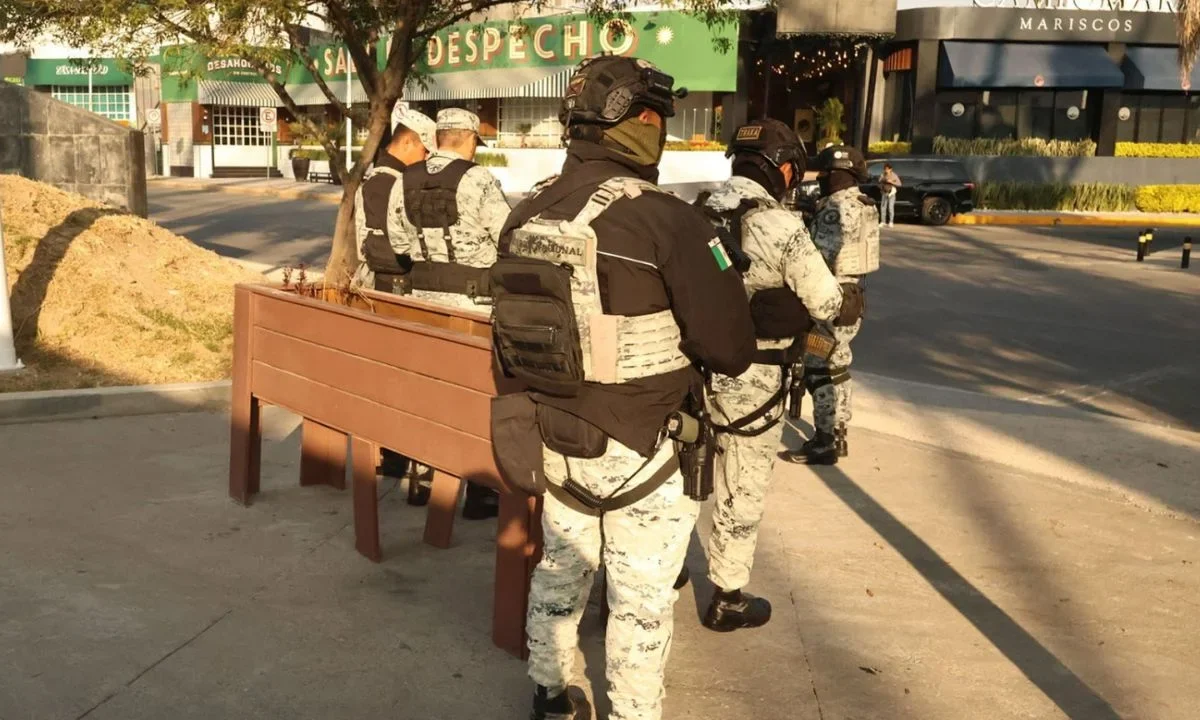 La detención de El Medrano se efectuó en la junta auxiliar de San Lucas Atoyatenco, donde además capturaron a otros cinco sujetos.
