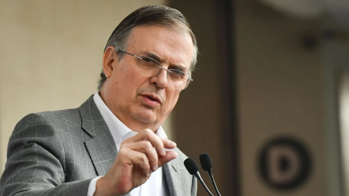 El secretario de Economía, Marcelo Ebrard, envió condolencias a la familia de Diego Osuna Miranda, fallecido en un accidente automovilístico.