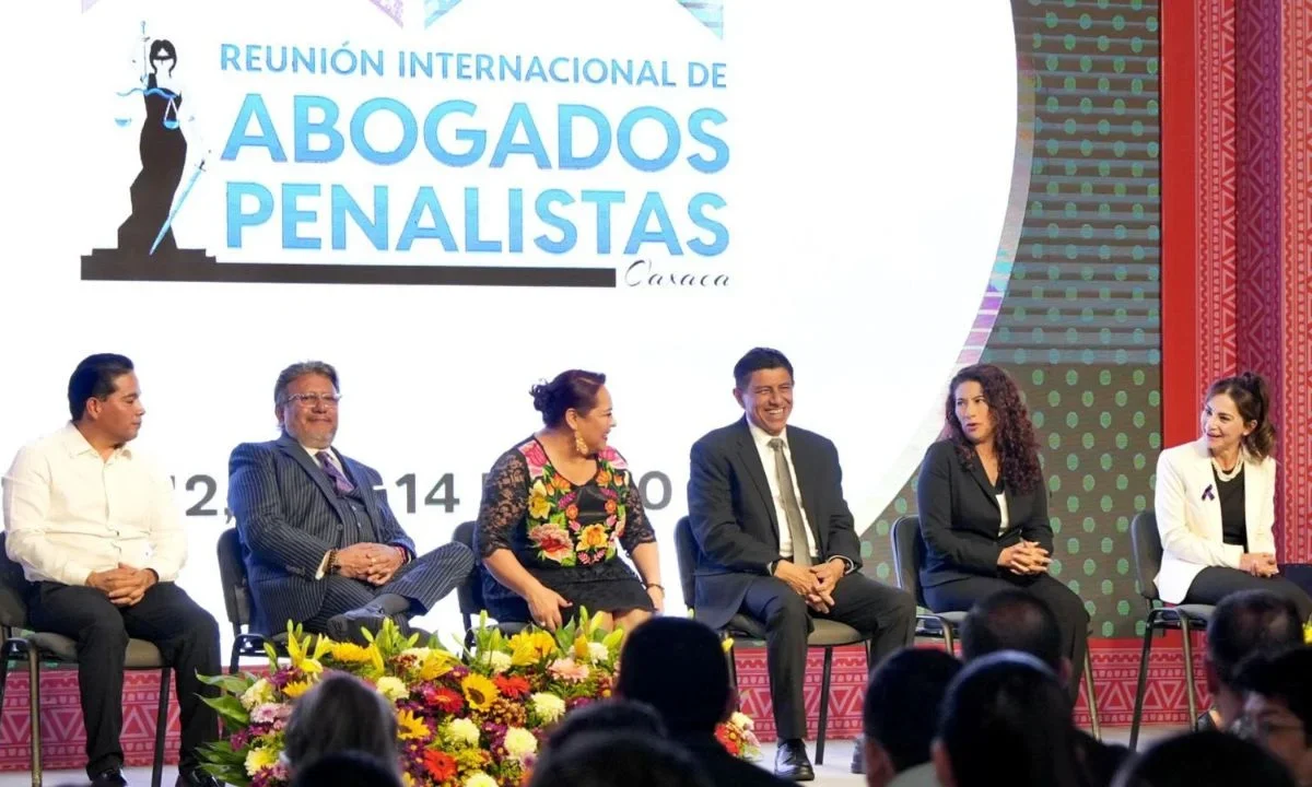 Salomón Jara destacó la importancia de fortalecer los sistemas de justicia en la XX Reunión Internacional de Abogados Penalistas 2026.