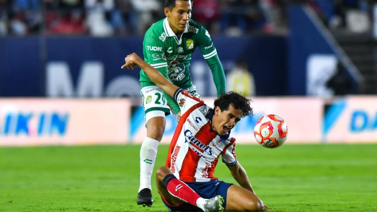 León suma tres puntos importantes como visitante, mientras que el Atlético San Luis se queda en la posición 14 con 11 tantos.