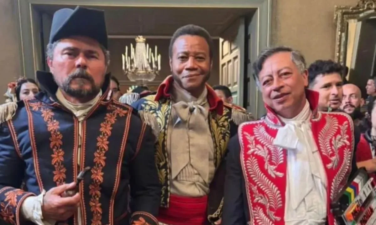 Gustavo Petro, presidente de Colombia, participó en una película sobre la vida del héroe independentista José Prudencia Padilla.