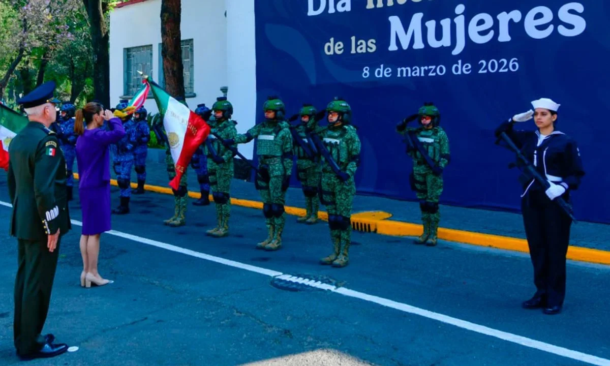 Ricardo Trevilla Trejo, titular de la Secretaría de Defensa Nacional, informó que en el Ejército hay más de 42 mil 660 mujeres.