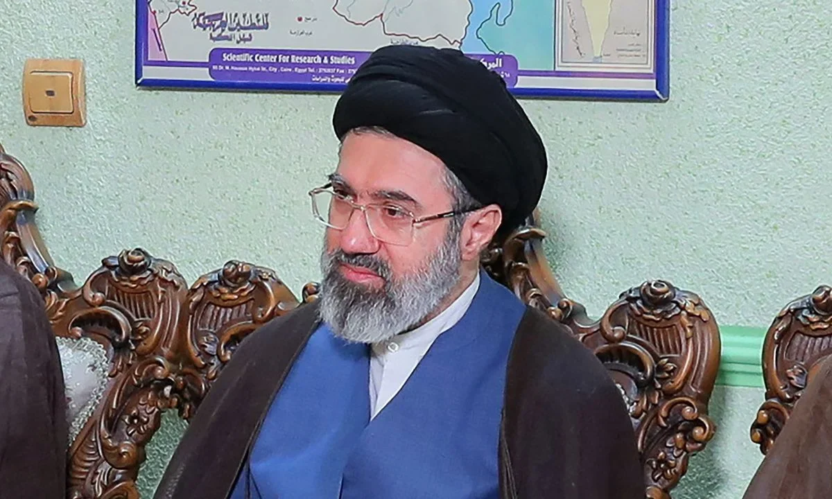 Irán entró en una nueva etapa política en medio de la guerra que sacude Medio Oriente, tras elección del clérigo Mojtaba Jamenei.