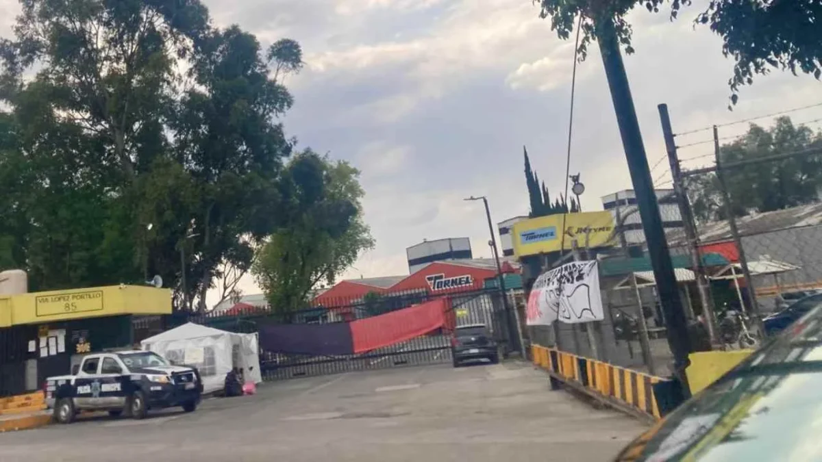 Huelguistas de Tornel urgen intervención del gobierno federal y estatal.