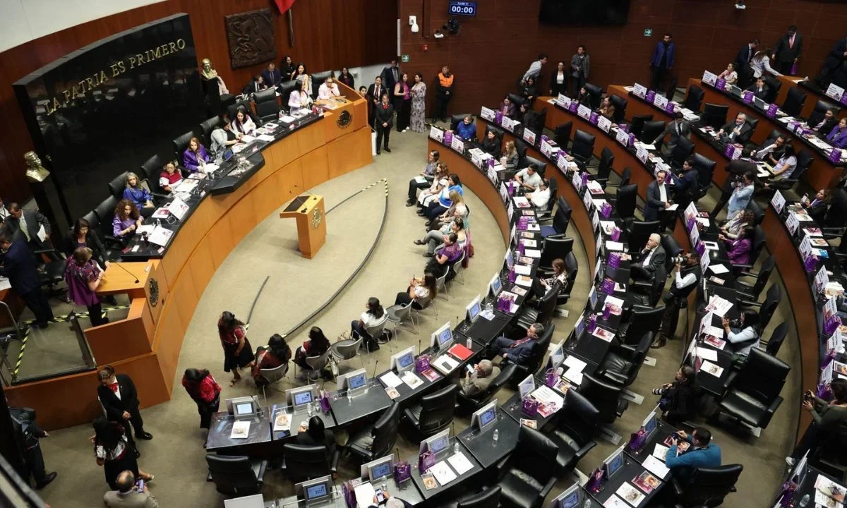 Claudia Sheinbaum envió al Senado el Plan B electoral cuya discusión se llevará a cabo este martes por las comisiones unidas.