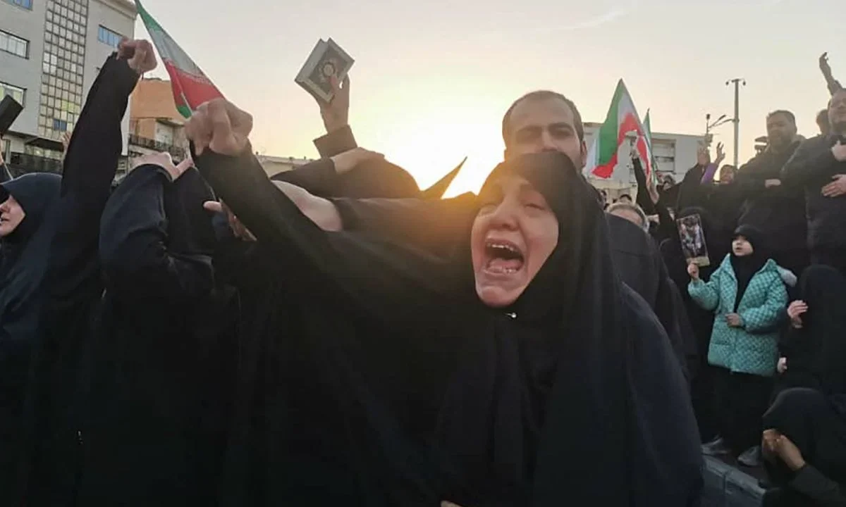 La escalada militar en Oriente Medio aumentó tras los ataques coordinados de Estados Unidos e Israel contra Irán, lo que, según analistas, podría derivar en un conflicto prolongado