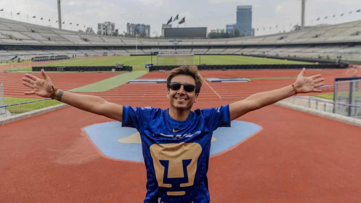 El foco mediático se ha posado en Raúl Robin Morales tras ser el ganador de la convocatoria para crear a Goya, la mascota de Pumas Femenil.