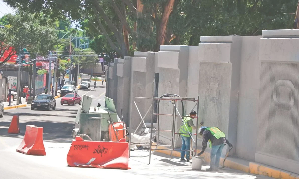Precaución. El Tren Ligero no dará servicio en algunas estaciones tras la reapertura del Estadio Azteca, por ello, se ofrecerá un servicio emergente de camiones RTP.