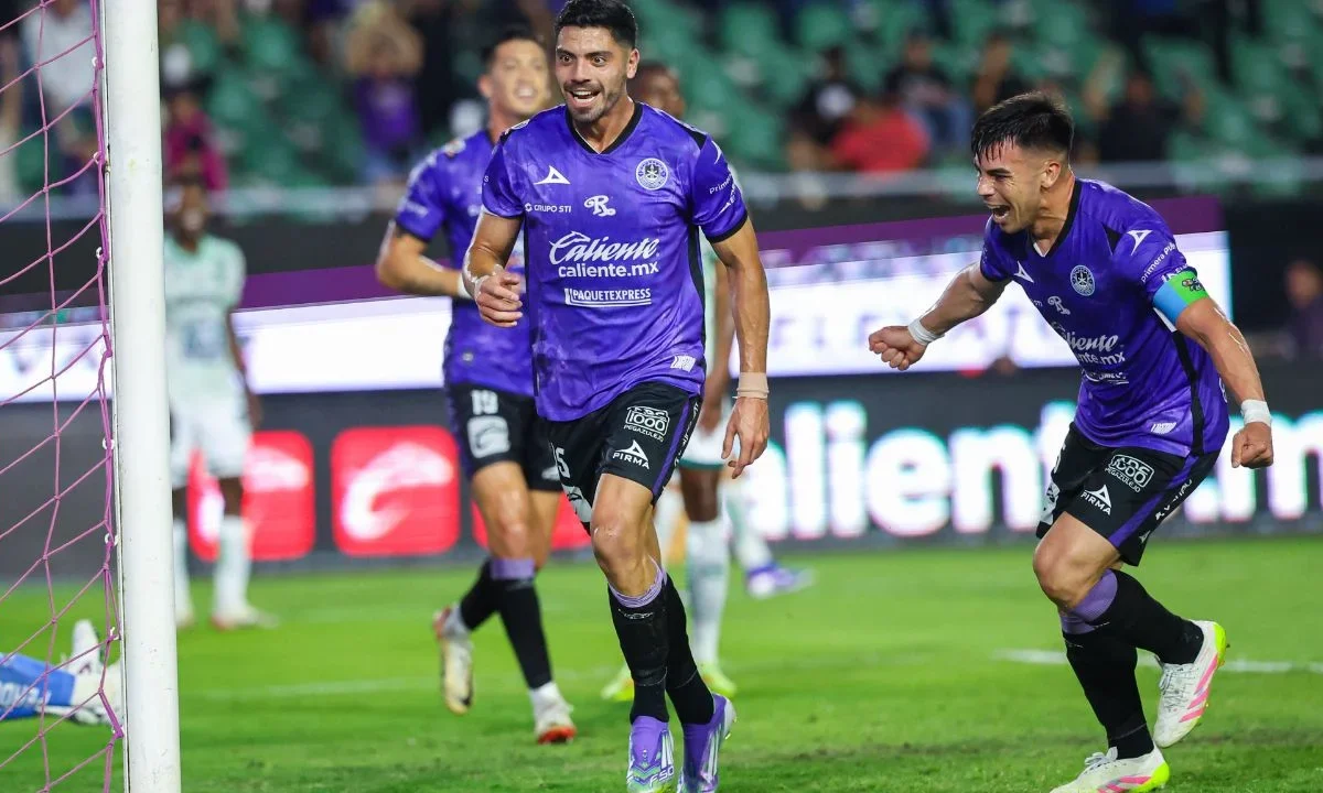 Tras vencer a León, los Cañoneros de Mazatlán lograron su tercera victoria en la campaña y llegaron a 10 puntos para colocarse decimocuartos.