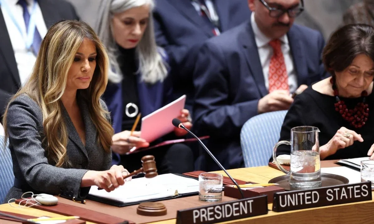 Melania Trump preside el Consejo de Seguridad de la ONU este lunes, mientras la guerra en Medio Oriente se intensificaba.