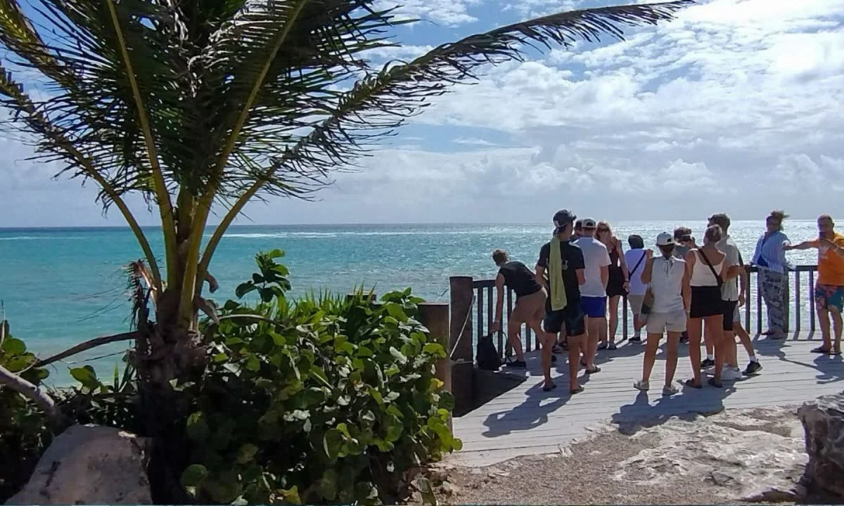 México registró en enero 2026 su cifra mensual más alta de turistas internacionales, con un aumento de 8.6% en comparación con 2025.