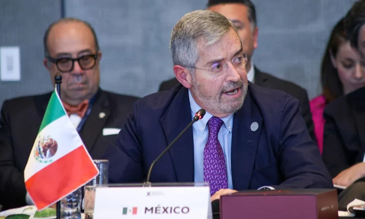 Juan Ramón de la Fuente afirmó que México seguirá prestando apoyo a Cuba y llamó a la solidaridad de los países de América Latina.