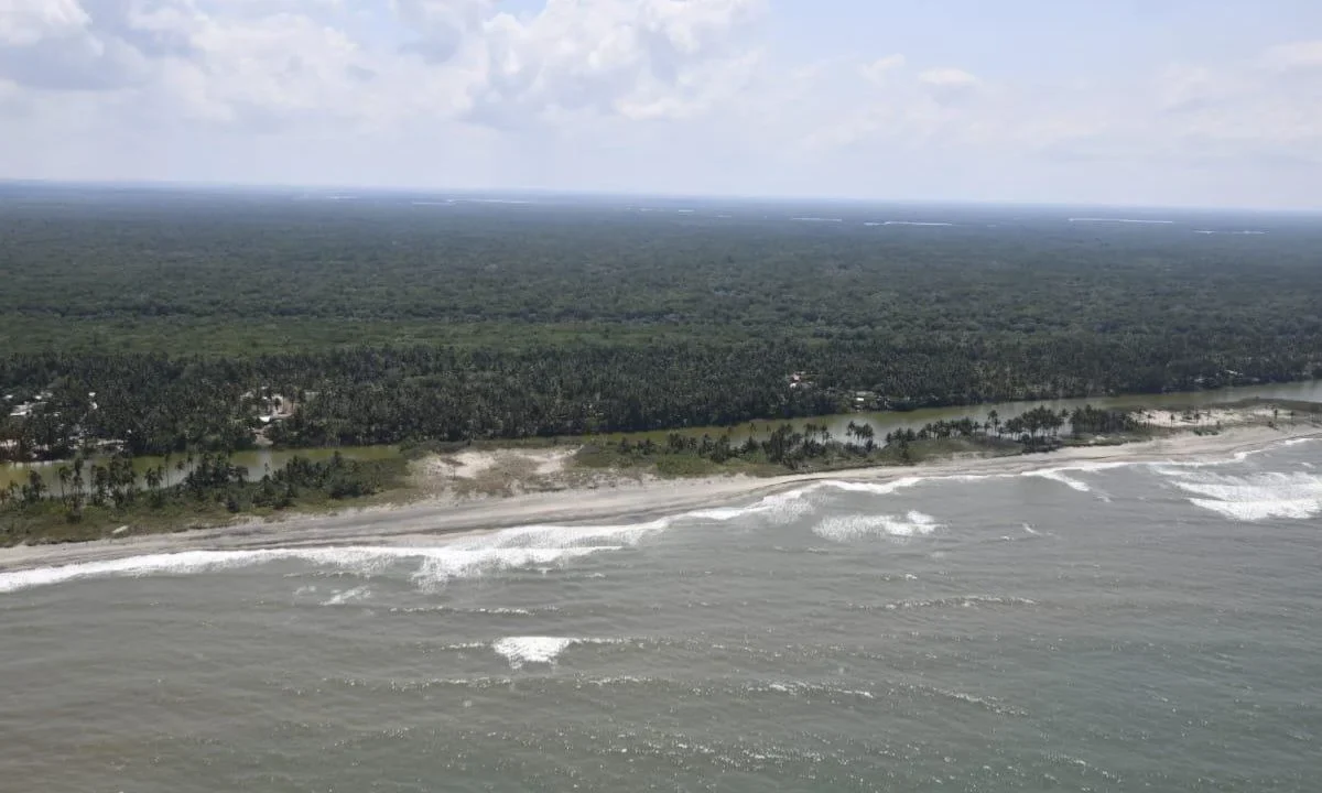 Pemex informó sobre acciones de atención en el litoral sur de Veracruz y un apoyo de 15 millones de pesos para pescadores afectados por la presencia de hidrocarburo.