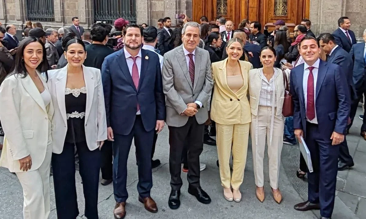 Pepe Chedraui, alcalde de Puebla, asistió a Palacio Nacional para participar en la reunión de alcaldes convocada por la presidenta Sheinbaum.