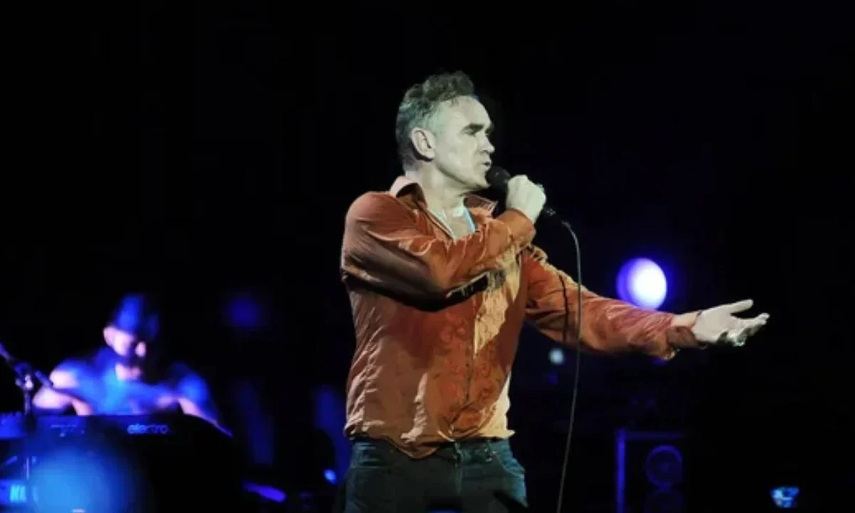 El ruido de Las Fallas obliga a Morrissey a cancelar su concierto en Valencia