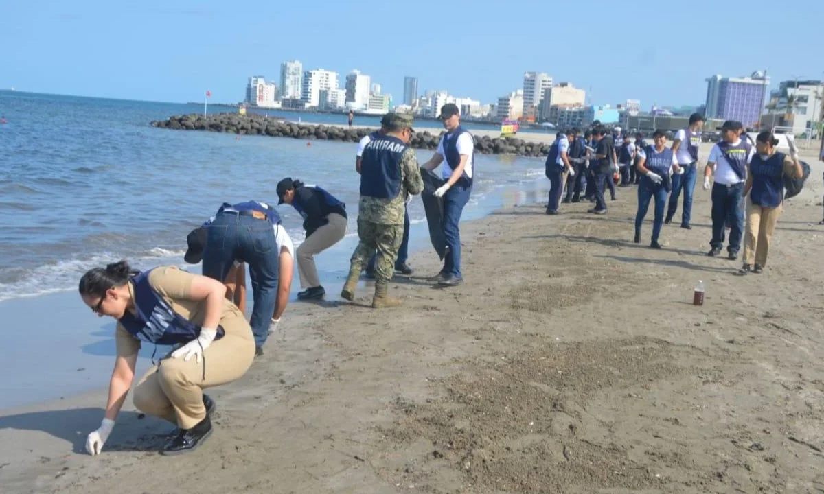 El Gobierno federal reporta control de la contaminación por hidrocarburos en el Golfo de México y asegura que las playas se mantienen limpias