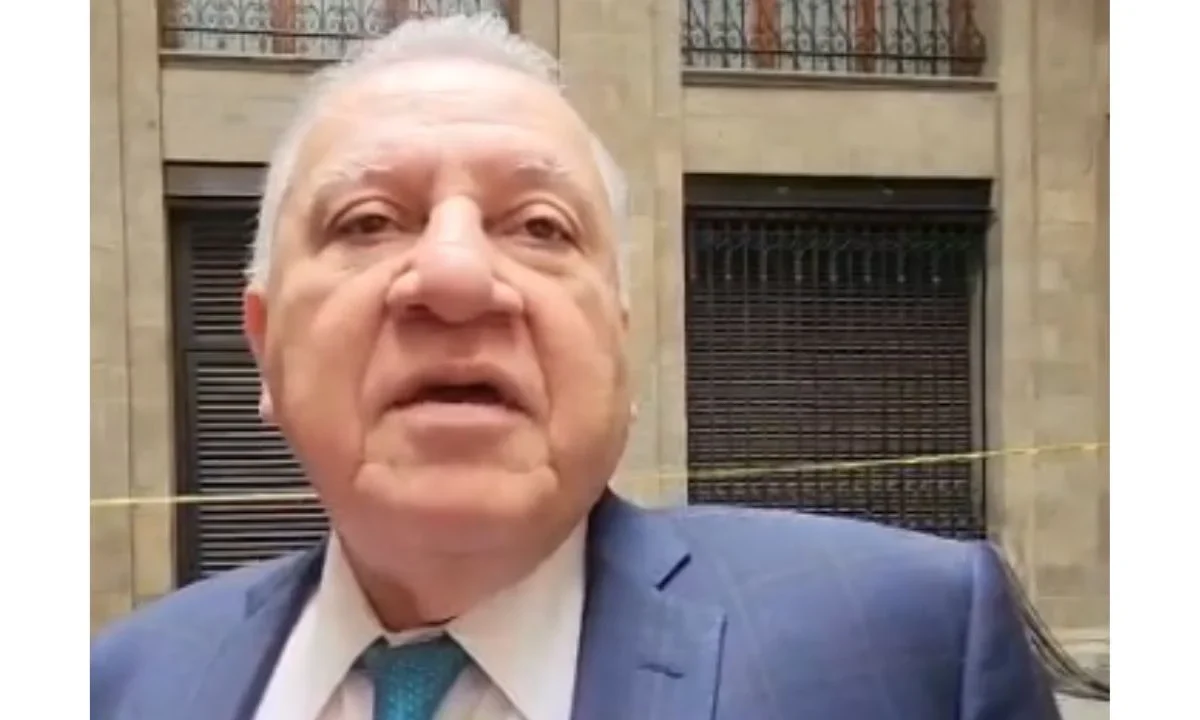 Rafael Marín Mollinedo informó que autoridades de Estados Unidos retiraron la visa a Alex Tonatiuh Márquez luego de detectarse una colección de relojes de lujo valuada en 7.7 millones de pesos.