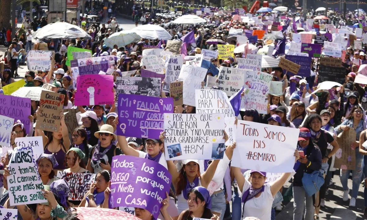 Alzan la voz. El próximo domingo en conmemoración el 8M , diversas colectivas se movilizarán desde distintos puntos de la capital hacia el Zócalo para denunciar las distintas formas de violencia machista.