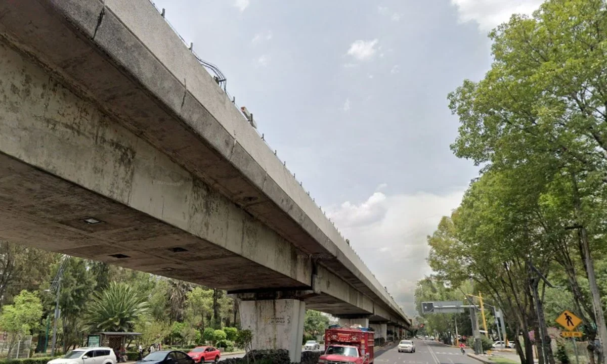 Se registra incendio en estructura de la Línea 4 del Metro