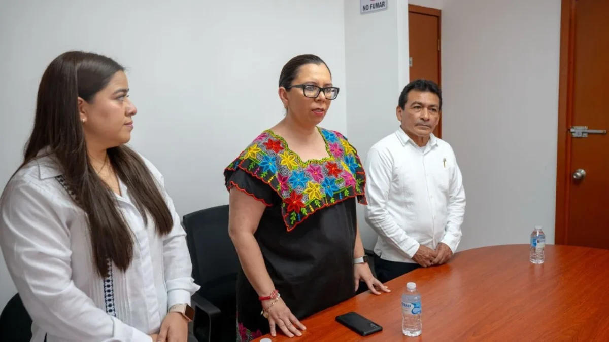 Campeche promueve el diálogo como vía pacífica y rápida en controversias administrativas con titulares de dependencias del Poder Ejecutivo y notarios.