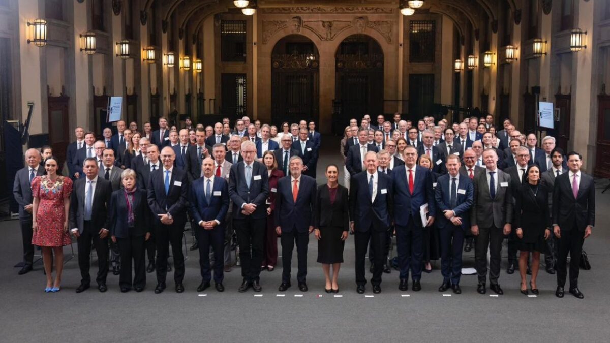 La presidenta Claudia Sheinbaum Pardo recibió en Palacio Nacional a una delegación empresarial de Dinamarca, Finlandia, Noruega y Suecia.