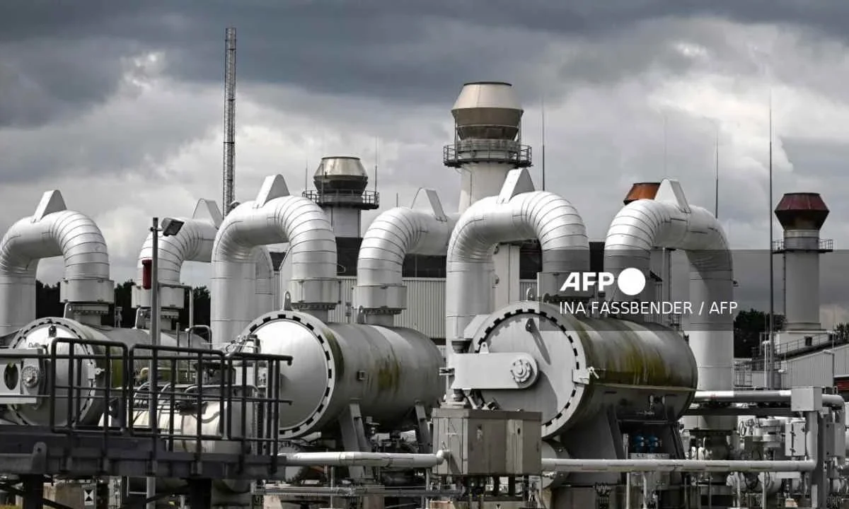 La Comisión Europea hizo un llamado a los países de la UE a llenar menos sus reservas de gas para el próximo invierno.