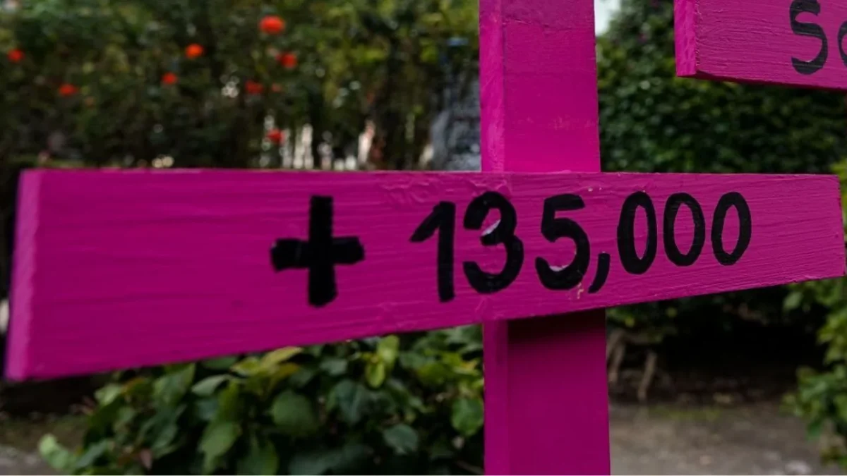 Víctimas ratificaron su reclamo para que se atienda la crisis que, afirman, existe en la Fiscalía de Género del Estado de México.