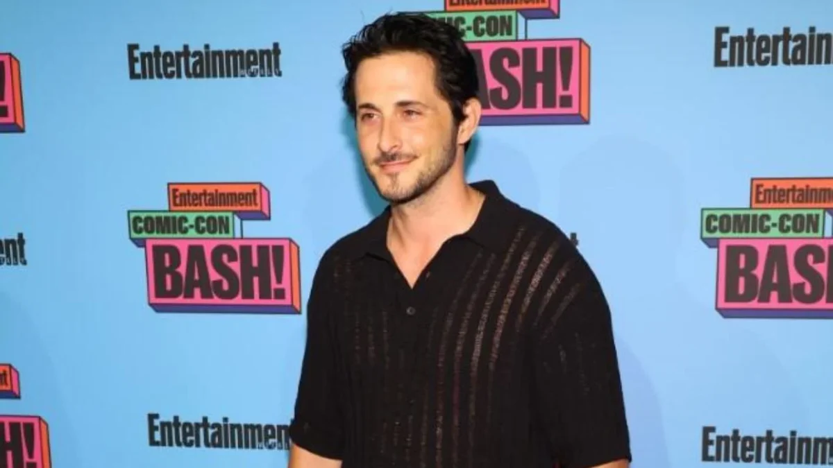 Actor Tomer Capone es señalado de cometer crímenes de guerra contra palestinos durante su servicio militar