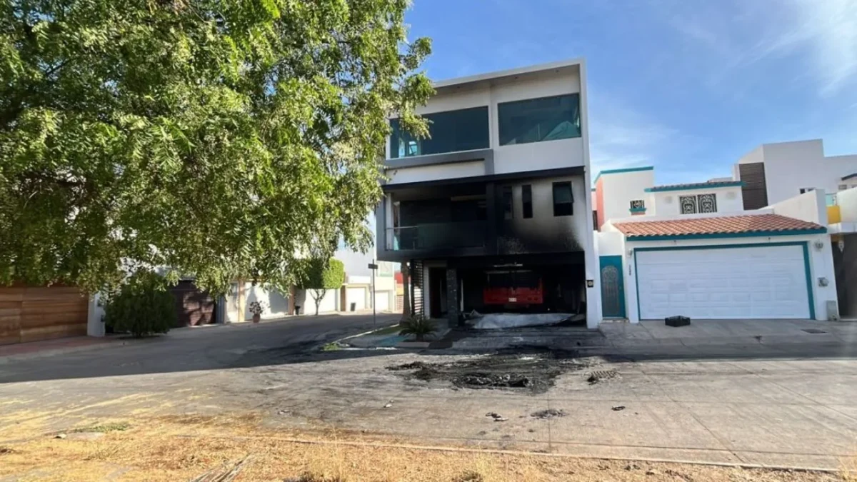 Balean e incendian casa en Culiacán, no hay lesionados