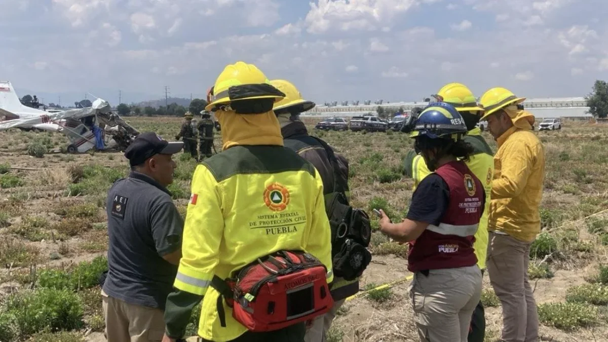 Caída de avioneta en campos de Huejotzingo deja 3 muertos