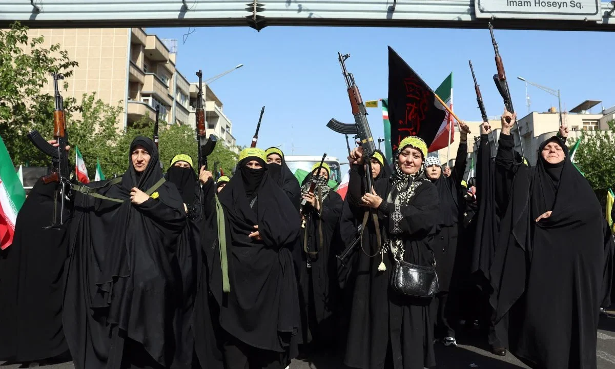 Irán y EU marchan a Islamabad sin confirmar que negociarán