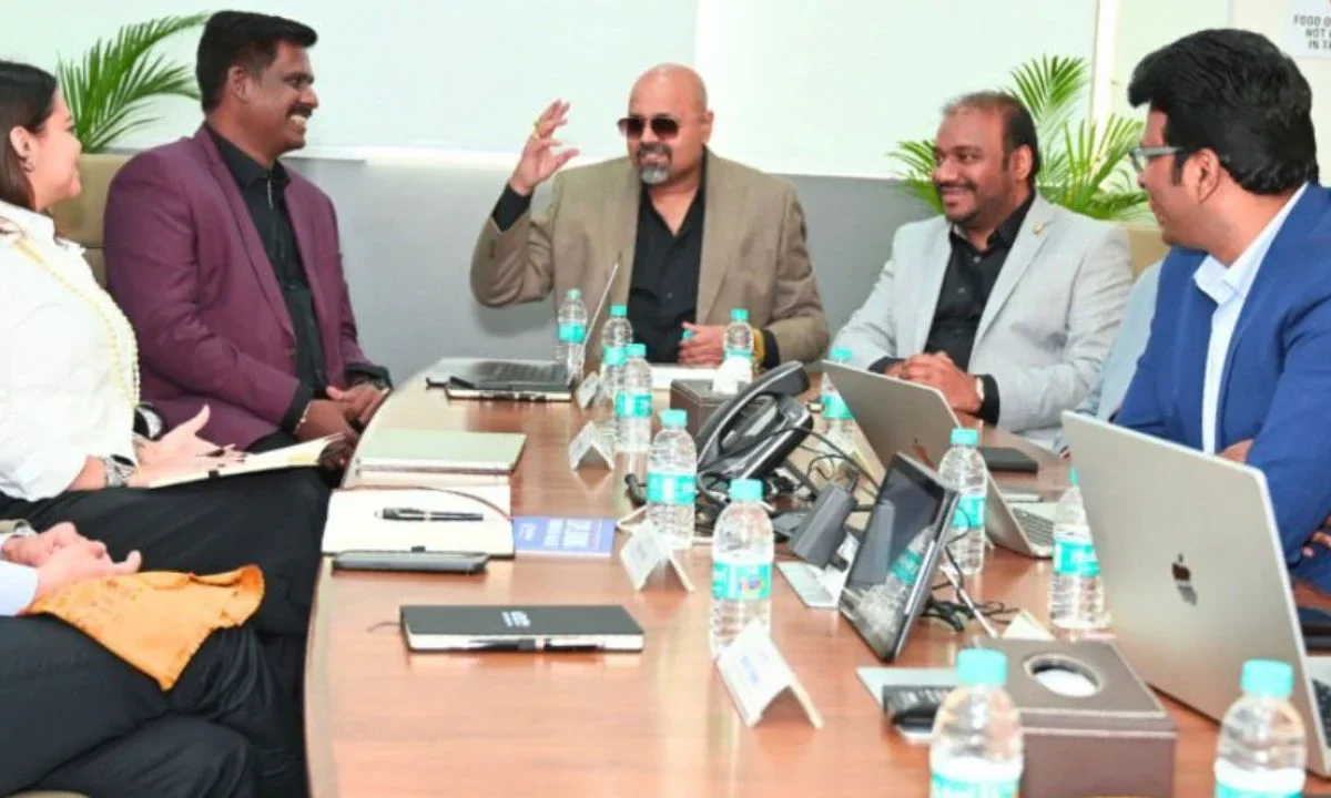 KogniVera inaugura laboratorio de IA en India y fortalece su operación en México