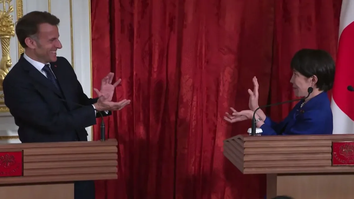 Macron 'Kame Hame Ha'