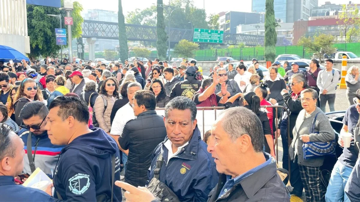 Trabajadores de la salud se manifiestan por violaciones a la normatividad laboral